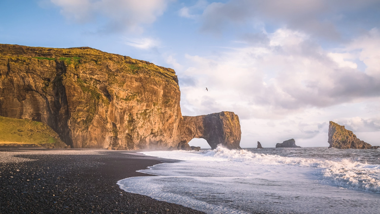 Ziua 6 - Dyrholaey - Ghetarul Solheimajokull - Laugaras Lagoon