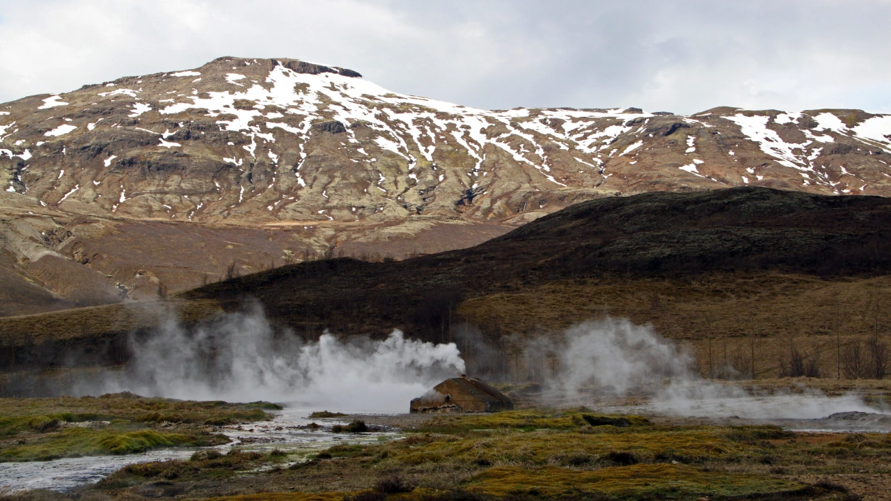 Ziua 2 - Parcul National Thingvellir - Gullfoss - Geysir - Laugarvatn Fontana