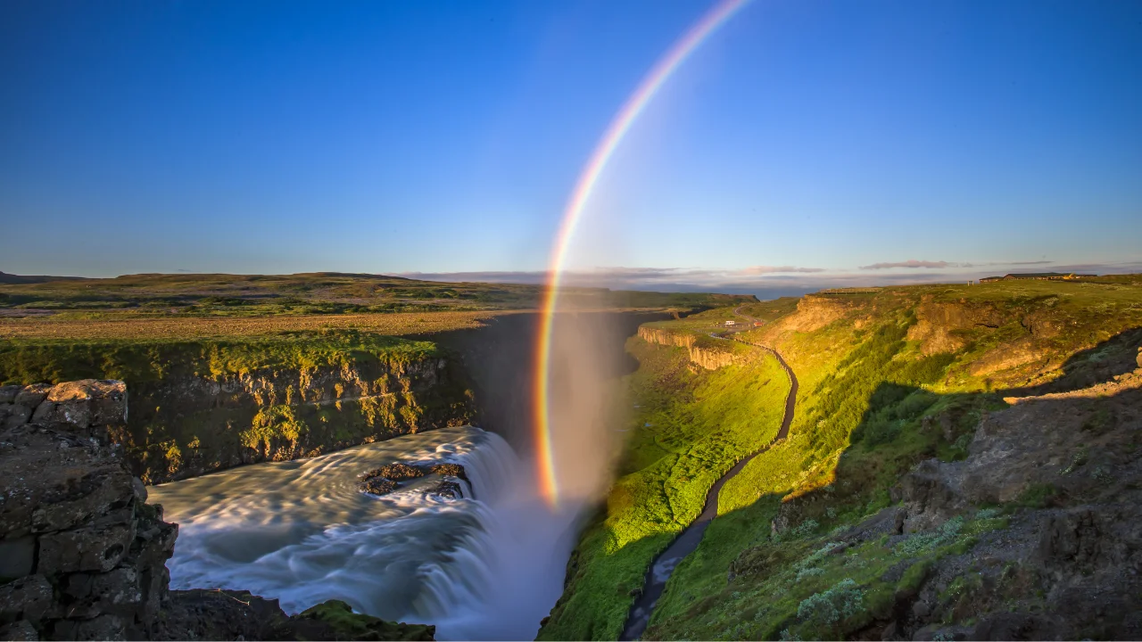 Ziua 2 - Parcul National Thingvellir - Gullfoss - Geysir - Laugarvatn Fontana