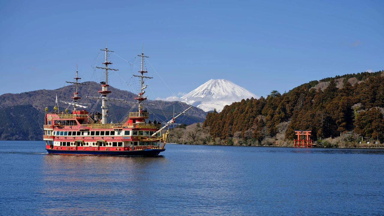 Croaziera pe Lacul Ashi