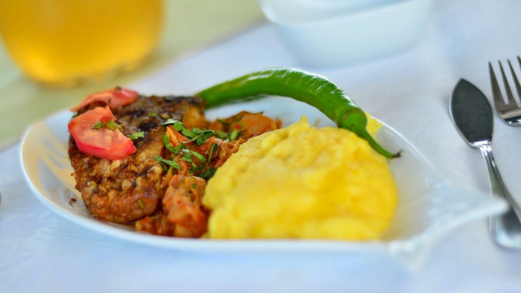 Ziua 1 - Plecare catre Bucuresti - Sosire in Delta