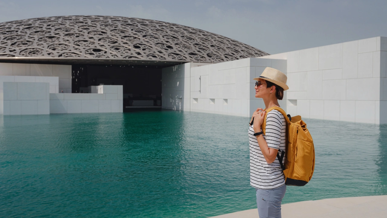 Ziua 4 - Louvre Abu Dhabi - Corniche Beach