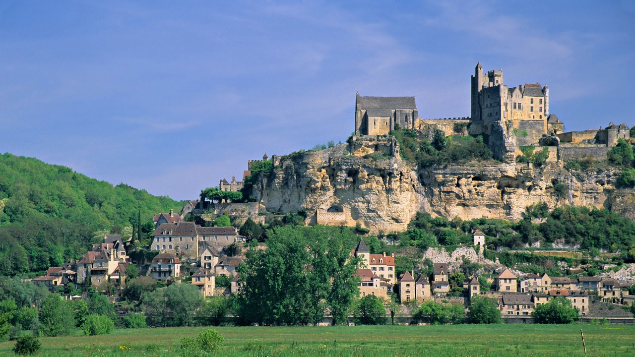 Ziua 2 - Tur privat gourmet in Sarlat & satele din Valea Dordogne