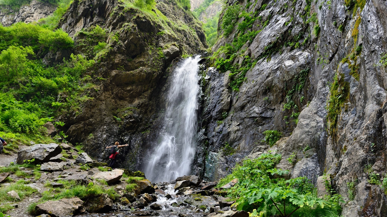 Ziua 6 - Gergeti - Dariali