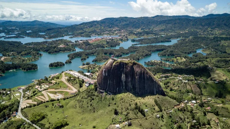 Ziua 6 - Marinilla, El Peñol, Guatapé