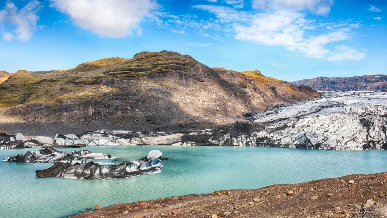 Ziua 6 — Dyrholaey, ghetarul Solheimajokull si Laugaras Lagoon
