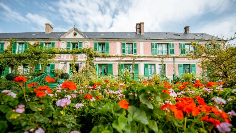 Ziua 1 - Cluj - Paris - Giverny - Bayeux