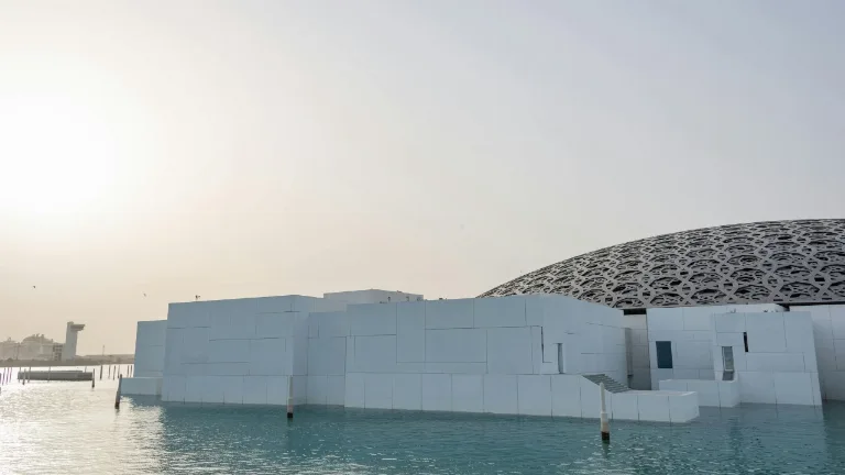 Ziua 4 - Louvre Abu Dhabi - Corniche Beach