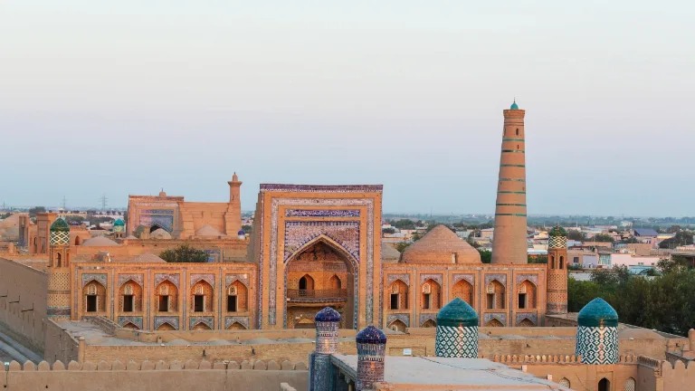 Ziua 3 - Tashkent - Urgench - Khiva